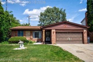 1005 Burlington Drive, Flint, MI 48503