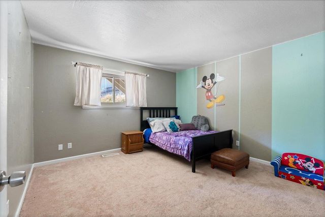 13672 Sun Forest Dr, Penn Valley, CA 95946