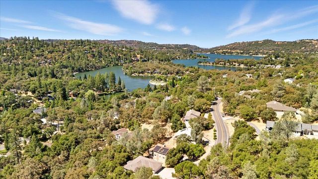 13672 Sun Forest Dr, Penn Valley, CA 95946