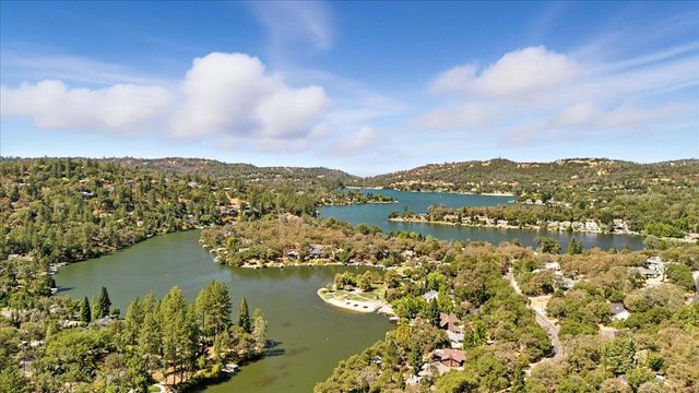 13672 Sun Forest Dr, Penn Valley, CA 95946