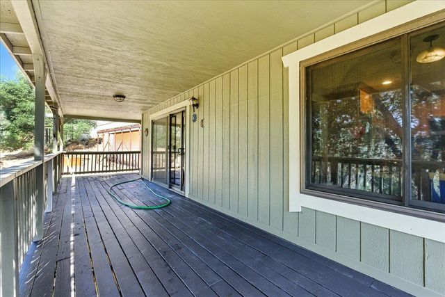 13672 Sun Forest Dr, Penn Valley, CA 95946