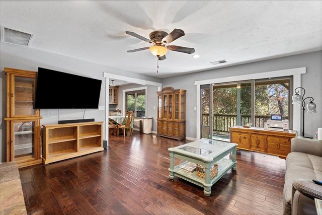 13672 Sun Forest Dr, Penn Valley, CA 95946