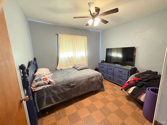 1215 Washington Street, Hanford, CA 93230