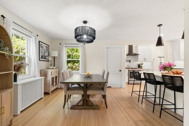 27 Fellsmere Rd, Malden, MA 02148