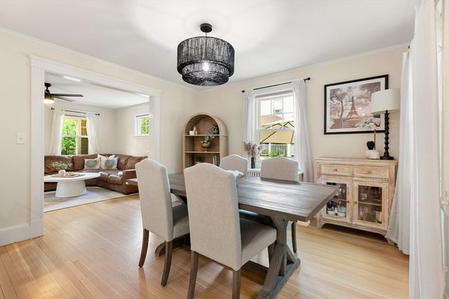 27 Fellsmere Rd, Malden, MA 02148