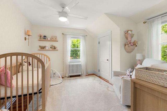 27 Fellsmere Rd, Malden, MA 02148