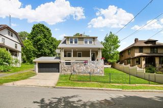 27 Fellsmere Rd, Malden, MA 02148