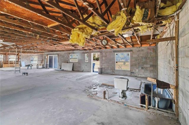 3903 POWERLINE ROAD, Lithia, FL 33547