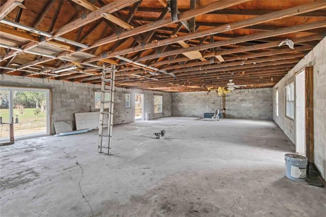 3903 POWERLINE ROAD, Lithia, FL 33547