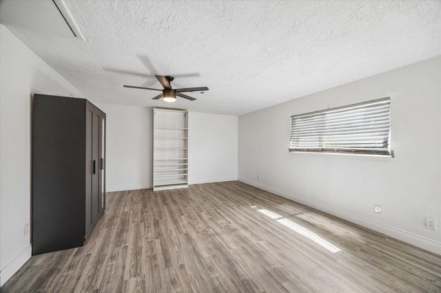 511 Avenue I, South Houston, TX 77587