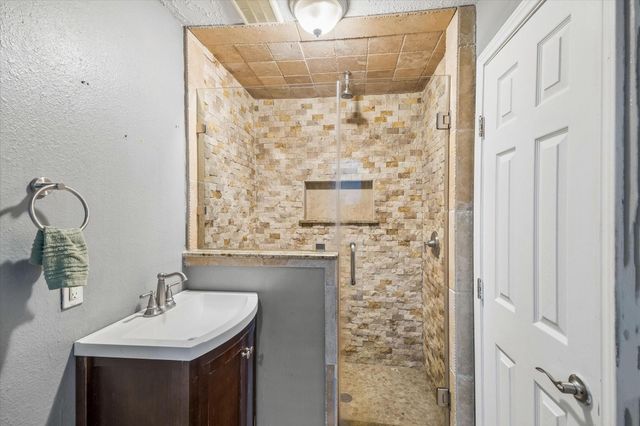 511 Avenue I, South Houston, TX 77587