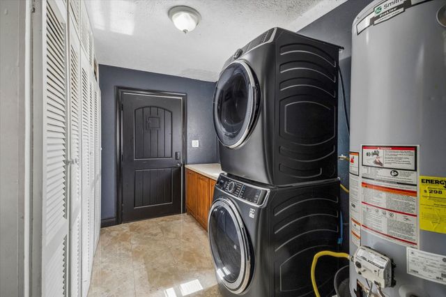 511 Avenue I, South Houston, TX 77587