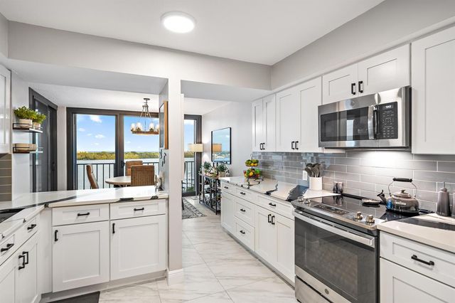 124 Lakeshore Drive 9290, North Palm Beach, FL 33408