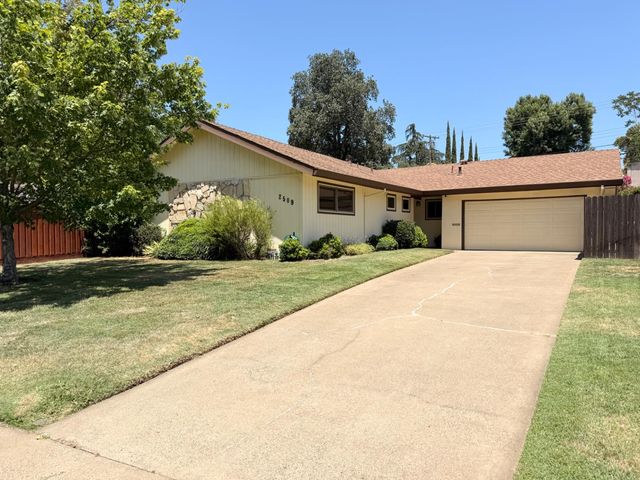 2509 La Cumbra Circle, Rancho Cordova, CA 95670