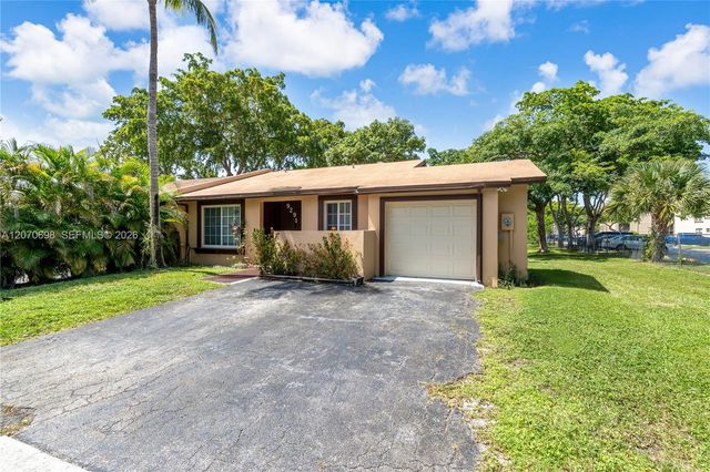 9291 E Elm Lane, Miramar, FL 33025