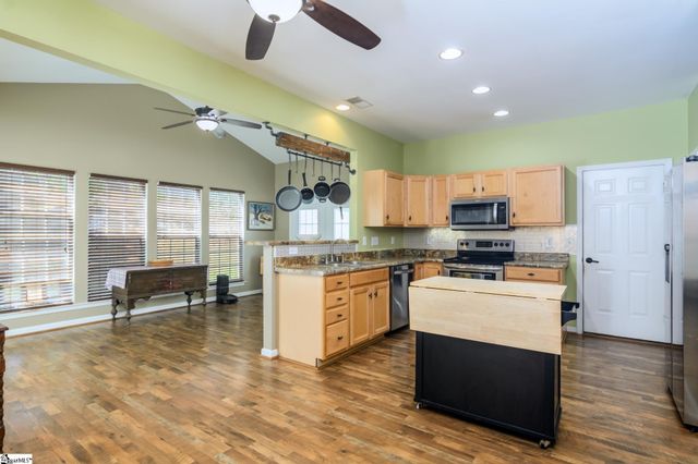 15 Bellows Falls Drive, Greer, SC 29650