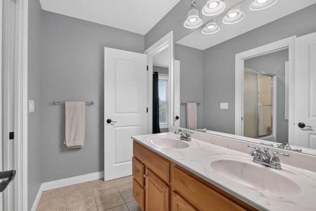 2199 E Lomar Street, Eldridge, IA 52748
