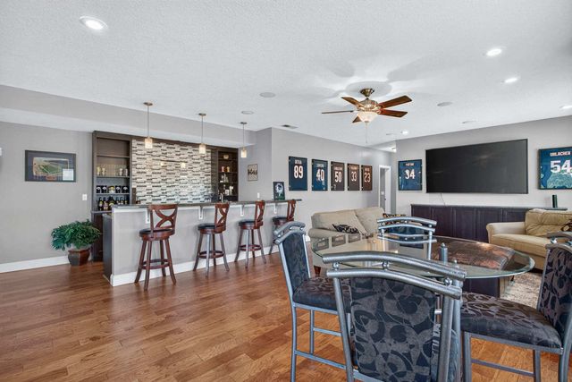 2199 E Lomar Street, Eldridge, IA 52748