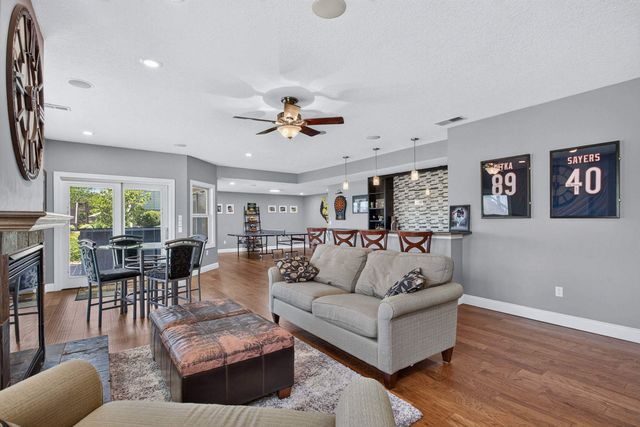 2199 E Lomar Street, Eldridge, IA 52748