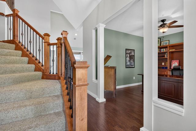 2199 E Lomar Street, Eldridge, IA 52748