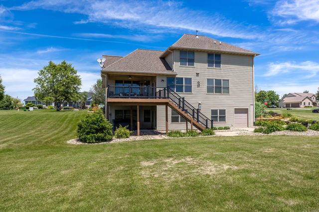 2199 E Lomar Street, Eldridge, IA 52748