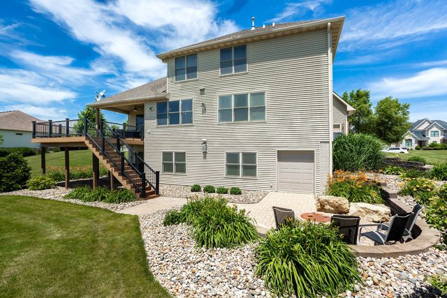 2199 E Lomar Street, Eldridge, IA 52748