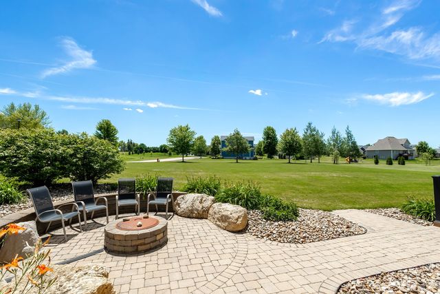 2199 E Lomar Street, Eldridge, IA 52748