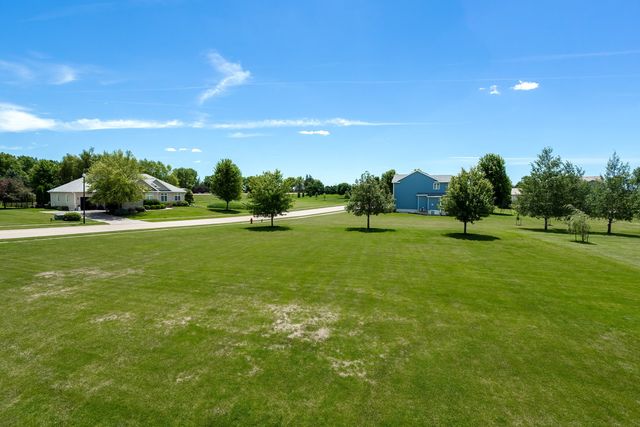 2199 E Lomar Street, Eldridge, IA 52748