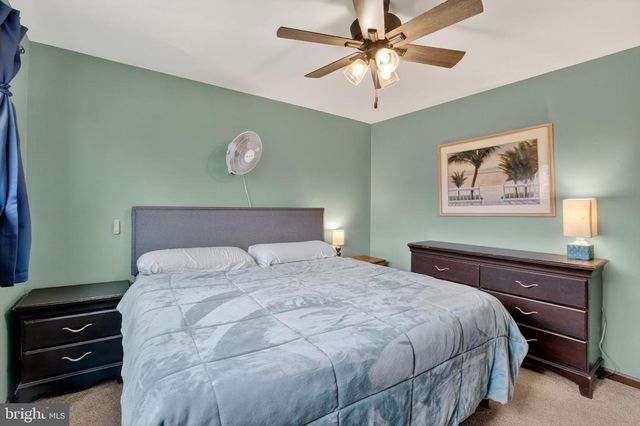 204 S GARDEN BLVD, Beverly, NJ 08010