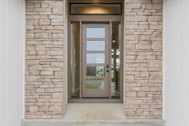 15637 W 165th Street, Olathe, KS 66062