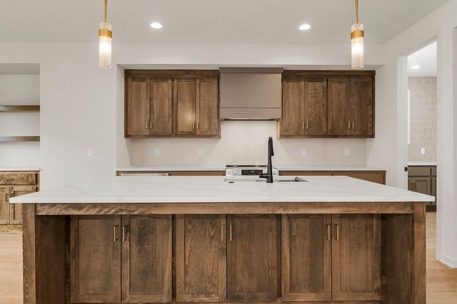 15637 W 165th Street, Olathe, KS 66062