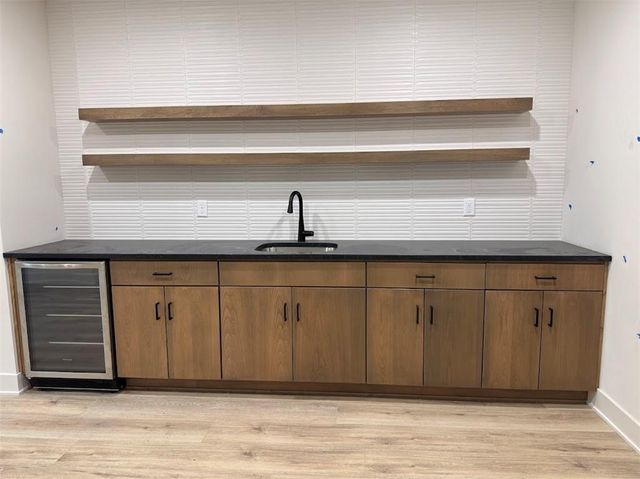 15637 W 165th Street, Olathe, KS 66062