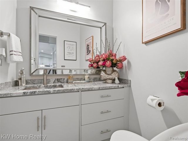 4749 Tara Court, West Bloomfield, MI 48323