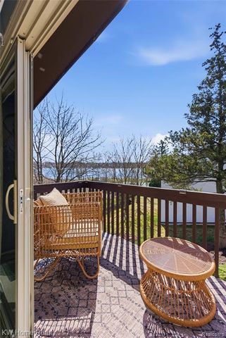 4749 Tara Court, West Bloomfield, MI 48323