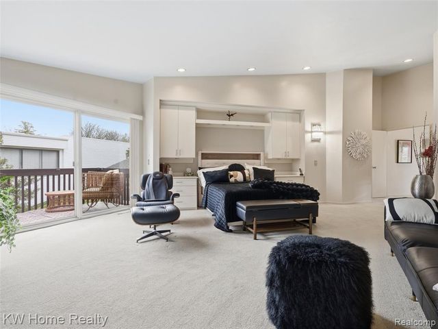4749 Tara Court, West Bloomfield, MI 48323