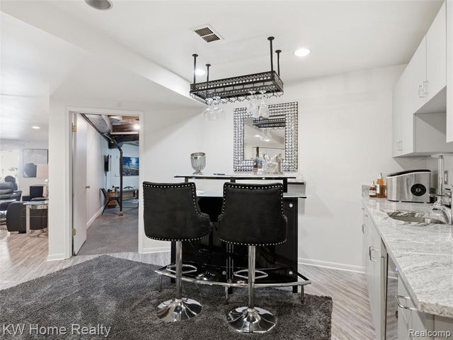 4749 Tara Court, West Bloomfield, MI 48323