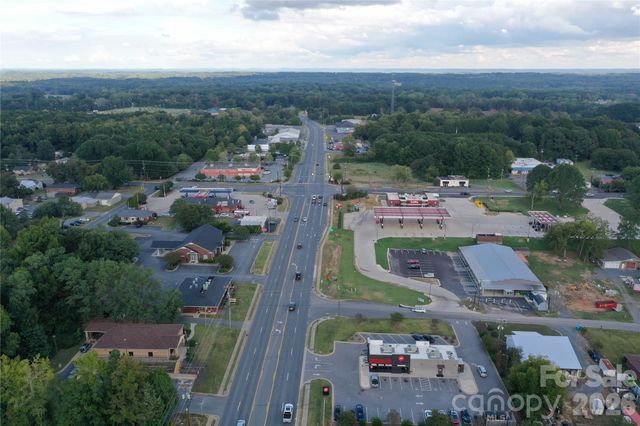 221 Amber Glen Drive, Locust, NC 28217