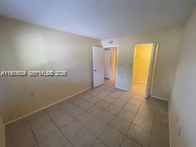 1186 Lake Terry Dr H, West Palm Beach, FL 33411
