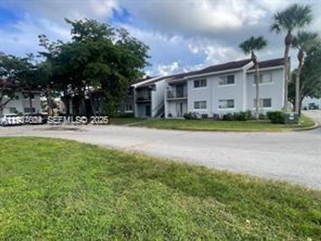 1186 Lake Terry Dr H, West Palm Beach, FL 33411