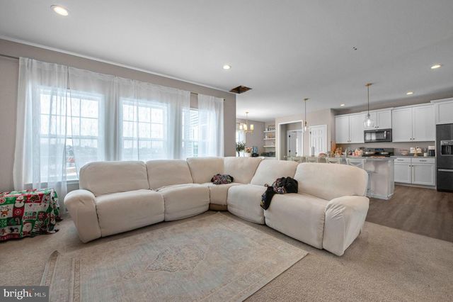 2004 PROUT FARM RD, Pottstown, PA 19464