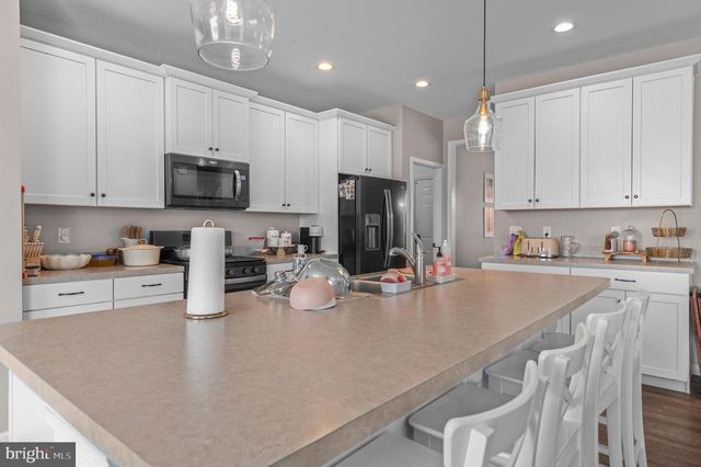 2004 PROUT FARM RD, Pottstown, PA 19464