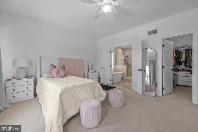 2004 PROUT FARM RD, Pottstown, PA 19464