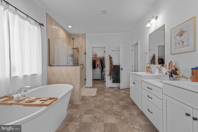 2004 PROUT FARM RD, Pottstown, PA 19464