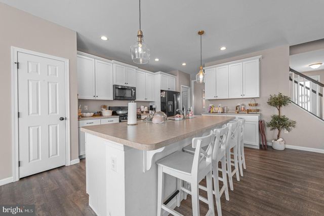 2004 PROUT FARM RD, Pottstown, PA 19464