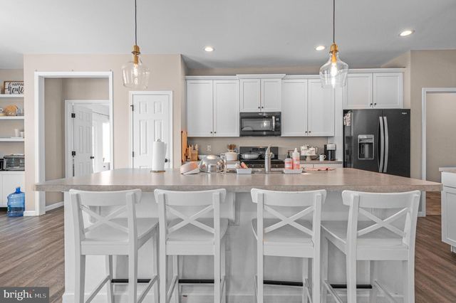 2004 PROUT FARM RD, Pottstown, PA 19464