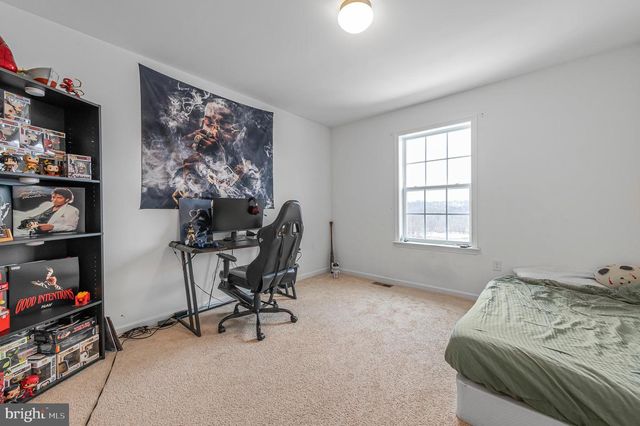 2004 PROUT FARM RD, Pottstown, PA 19464