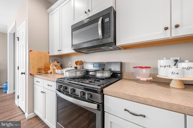 2004 PROUT FARM RD, Pottstown, PA 19464