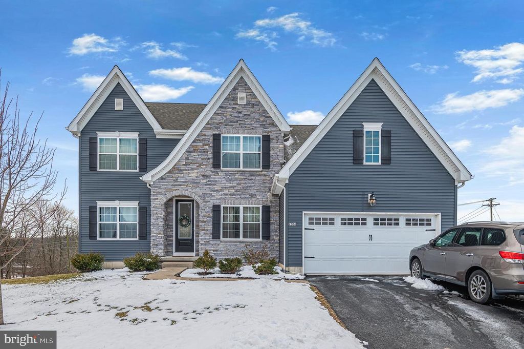 2004 PROUT FARM RD, Pottstown, PA 19464