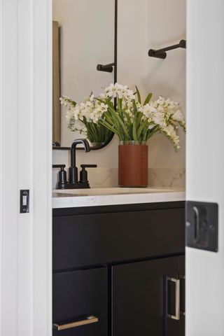 5526 Scenic Loop Run, Victoria, MN 55386