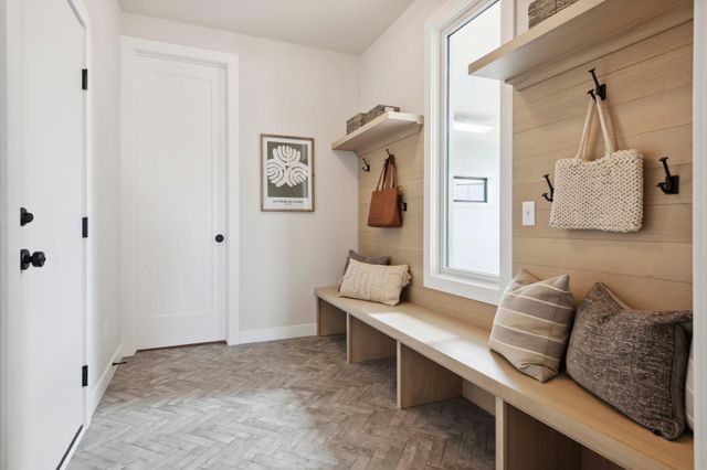 5526 Scenic Loop Run, Victoria, MN 55386